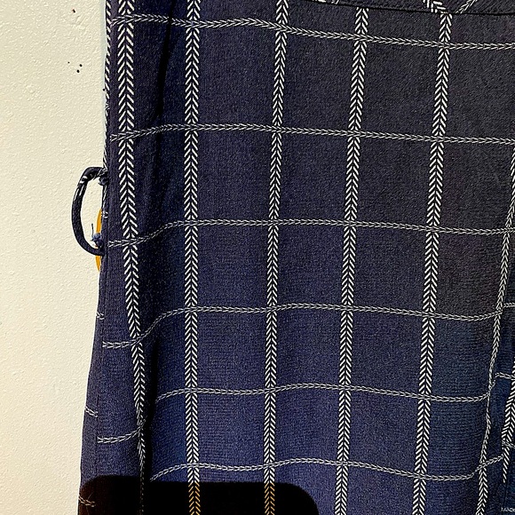 Monteau - Navy Plaid Button-Up Dress. Machine washable - Picture 4 of 7